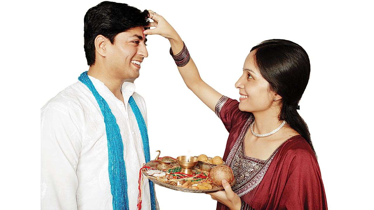 Celebrate Rakhi With Your Brother