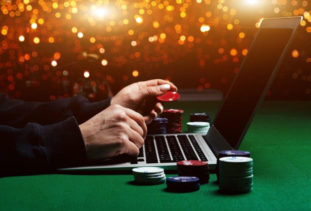 15 Ways to Stay Safe While Playing at an Online Casino