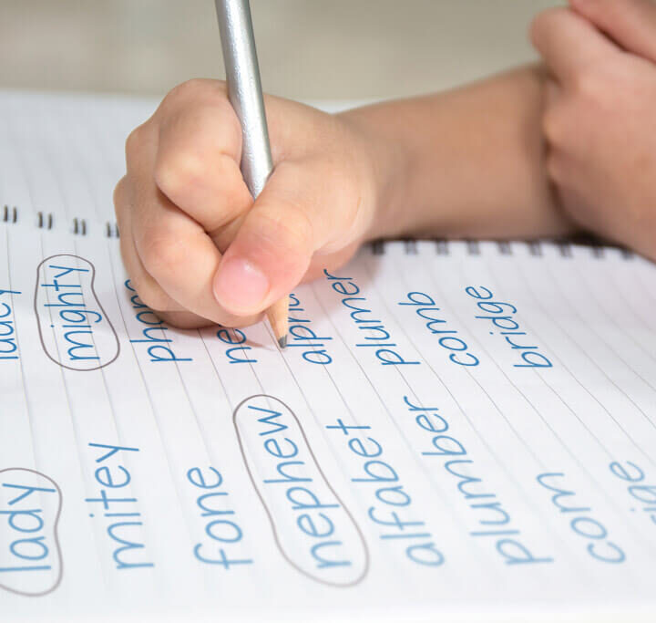 8 REASONS FOR WHY YOU SHOULD CONSIDER ONLINE SPELLING TESTS FOR YOUR KIDS