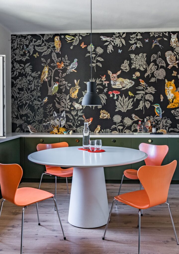 Give Your Home a Modern, Stylish Look with Panel Wallpaper