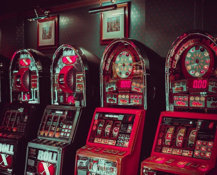 Four Classic Slot Games that Can Give you Big Winnings