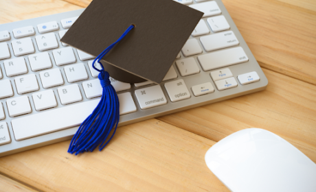 Why Pursuing an Online Accounting Degree Adds Up