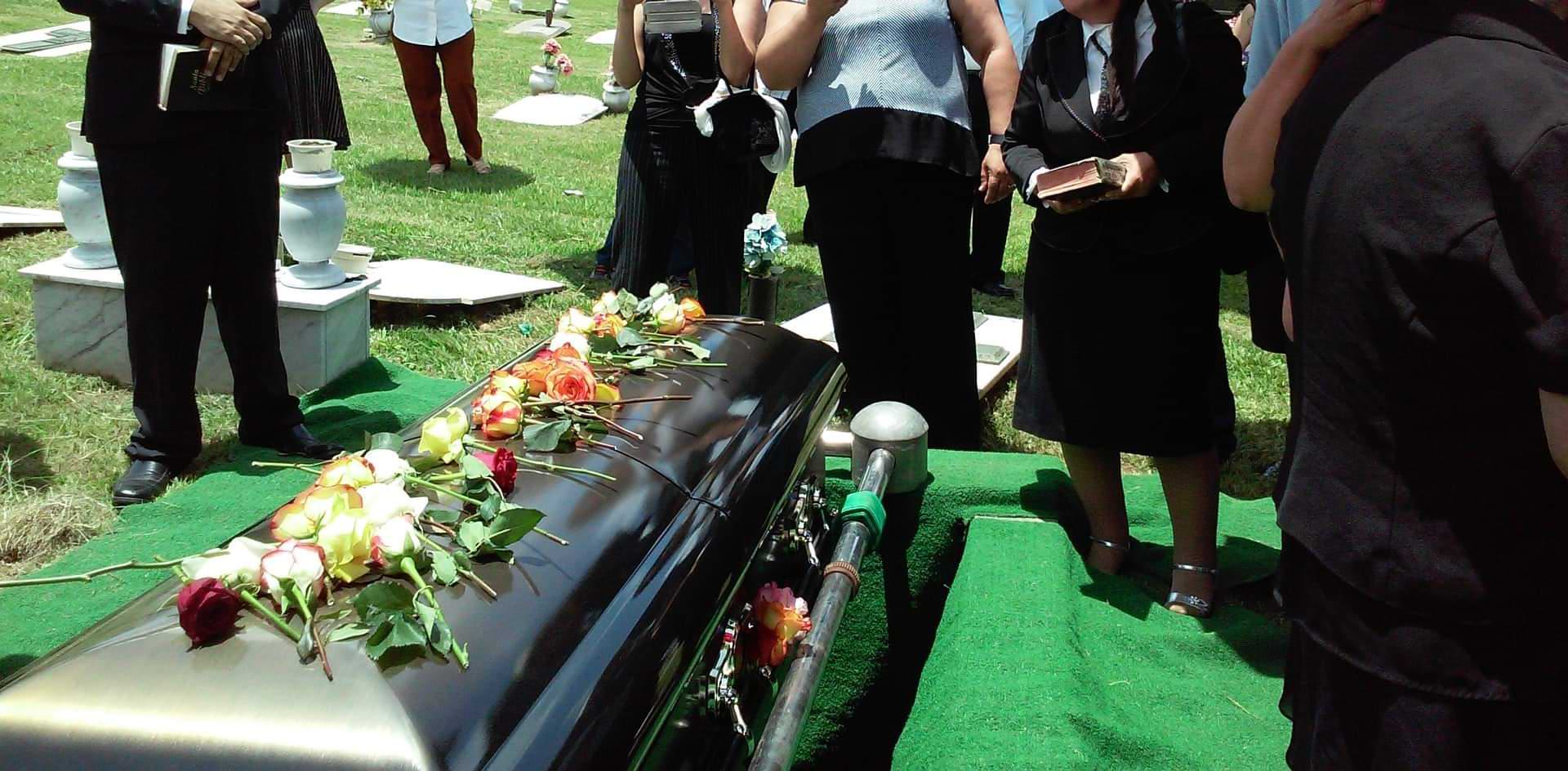 What is a cremation casket? What you need to know before getting a cremation casket