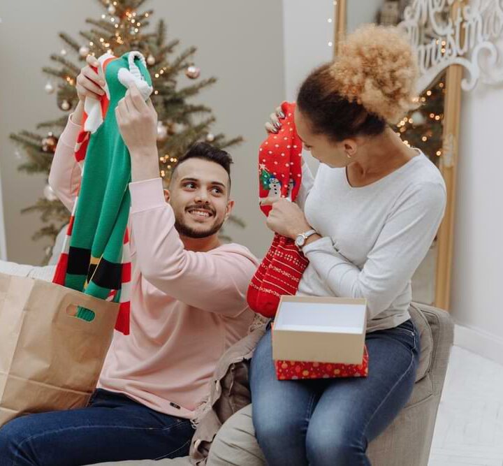 TOP 5 UNIQUE GIFTS FOR YOUR SPOUSE THIS CHRISTMAS