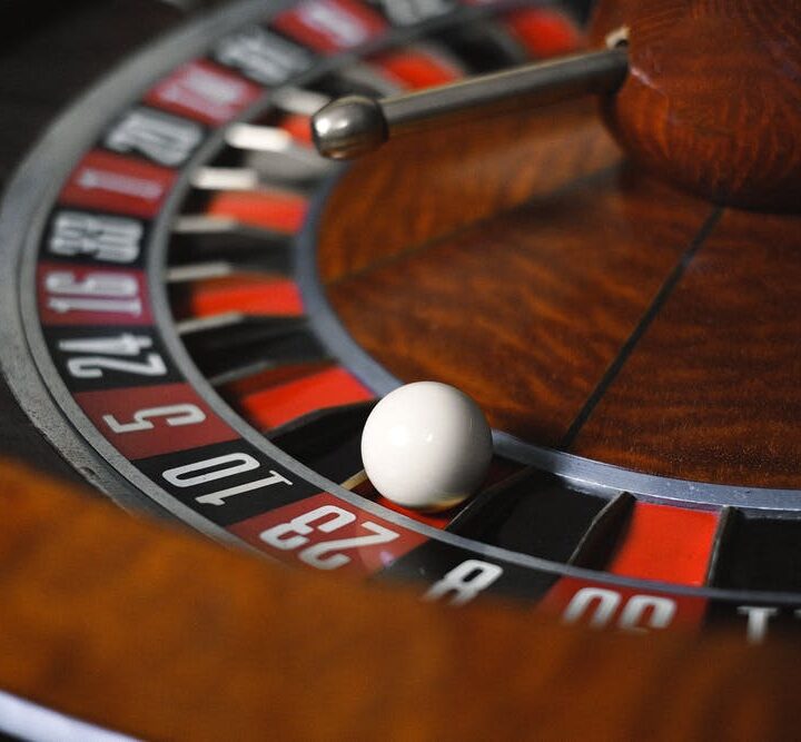 Live Roulette Casino: How To Play Online Roulette For Fun Or Real Money
