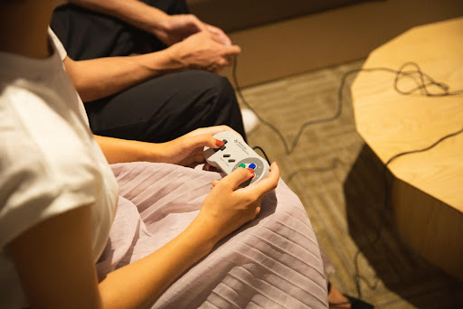 5 benefits of playing video games for kids and adults