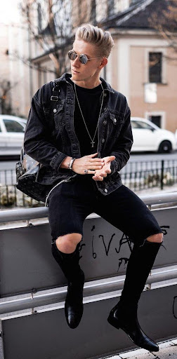 Black t-shirt and jeans with trucker jacket