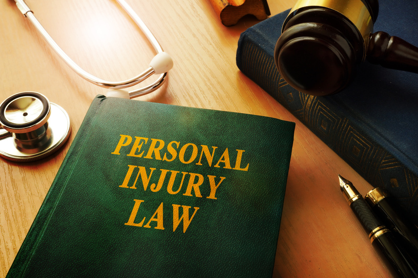 Factors to Take Into Account When Hiring a Personal Injury Lawyer