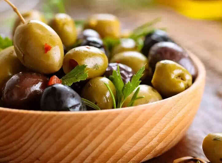 What are Olive’s Health Benefits and Side Effects on WellHealthOrganic.com?