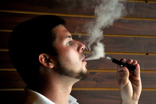 The Growing E-Cigarette Market: Opportunities and Challenges for Sellers