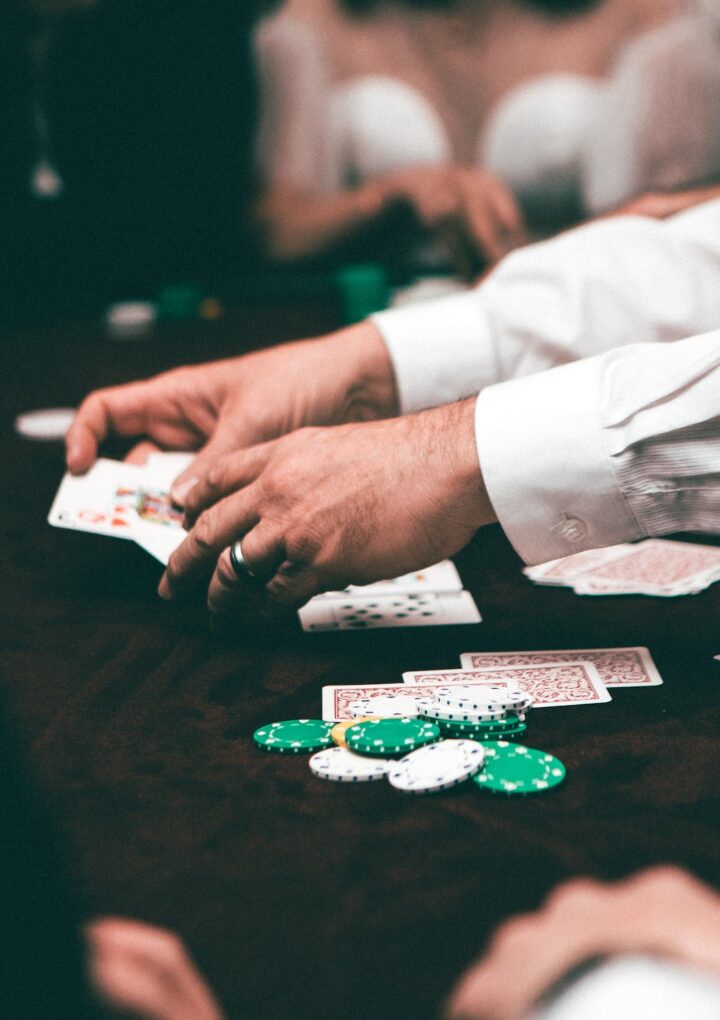 Are Poker and Rummy Same? What are the differences between the two?