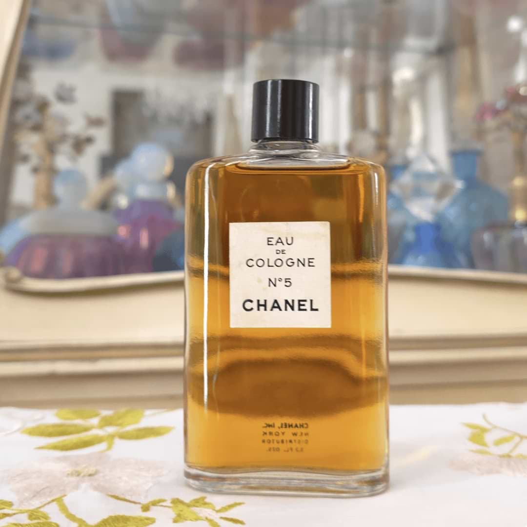 Chanel No. 5 — Marilyn Monroe Era Print